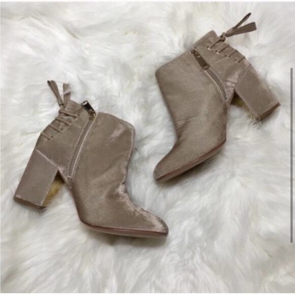 Rachel Zoe Nude Color Twiggy Velvet Lace-Up Bootie Size 9.5 - Picture 2 of 8